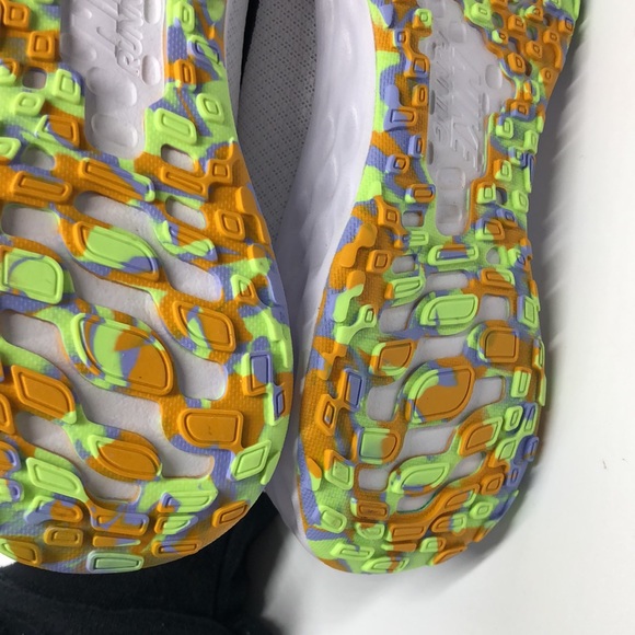 Women’s Nike Revolution 6 NN PRM White/Black/Multi colored DO9475-100 USED SZ 8 - Picture 7 of 11